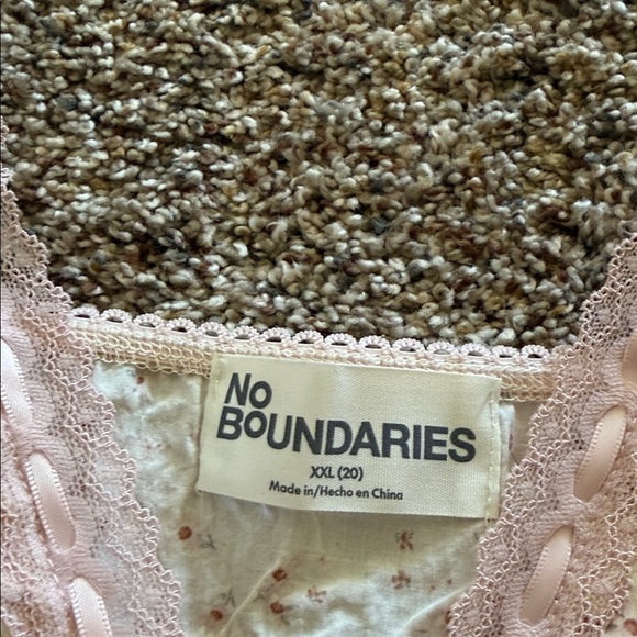 Women’s XXL Pink Floral Lace Trim Sleepwear Set - Picture 2 of 2